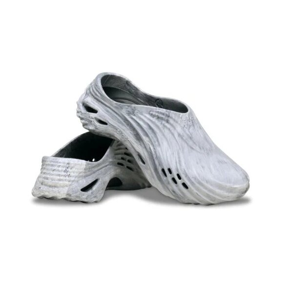 NEW Crocs Sizes M6/W8, M7/W9, M8/W10 - Echo Marbled Wave Shoes - Black/White - Picture 2 of 6